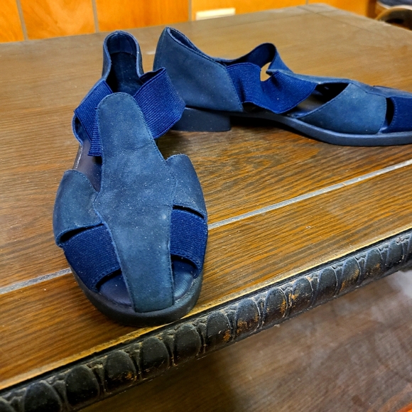 What’s What canvas and suede sandals - Picture 1 of 3